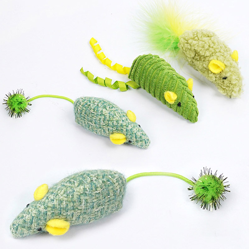 3 قطعة لعبة قطيفة على شكل فأر  - مراجعة Catnip Interactive Plush Mouse وسعره
