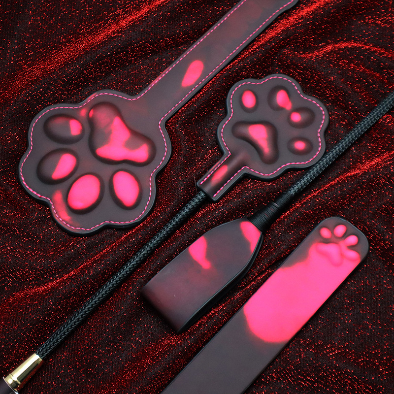 مضرب جلدي حساس للحرارة يتغير ل - مراجعة Cat Toys وسعره